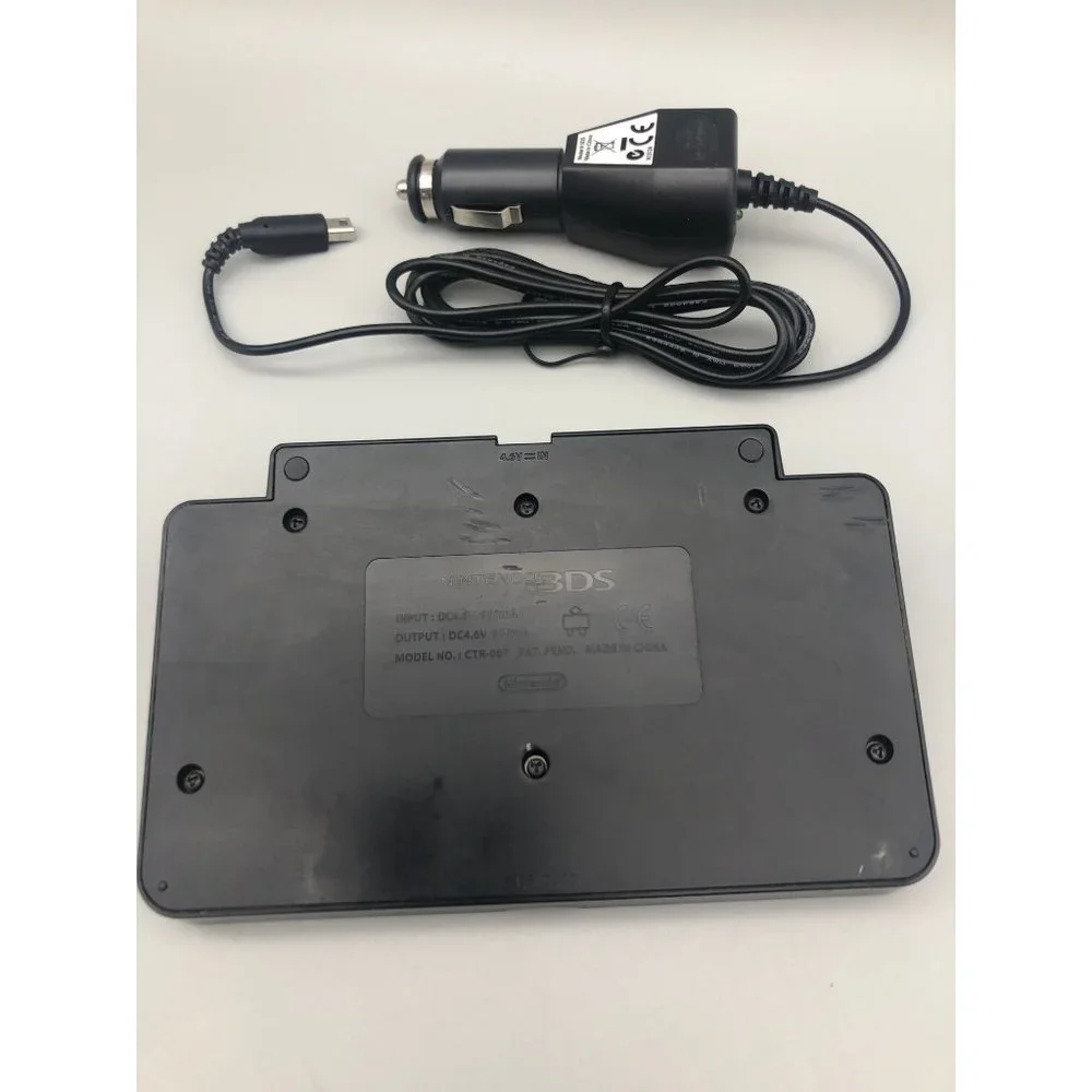 Nintendo 3DS Charging Cradle Dock Model CT3-007 with Car charger adapter